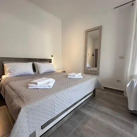 Hotel apartamentowy Melina Himara
